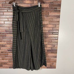 Anthropologie Eva Franco Size M Wide Leg Crop Pants Black Gold Tie High Waist